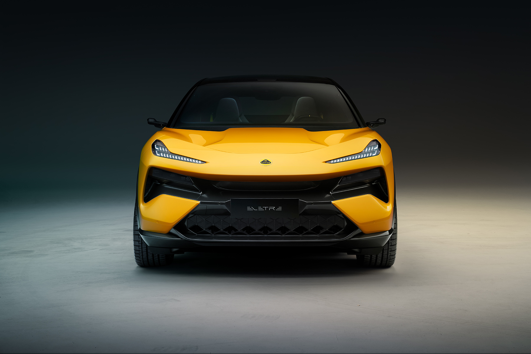 04_Lotus_Eletre_Yellow_Studio_Front